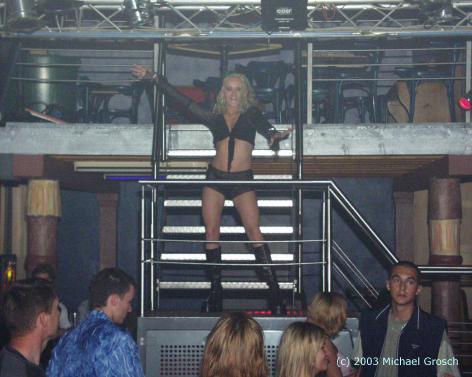 a_20040605_00036.jpg 32.3K